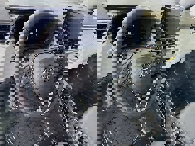 Certified 2026 Toyota Corolla SE image 9