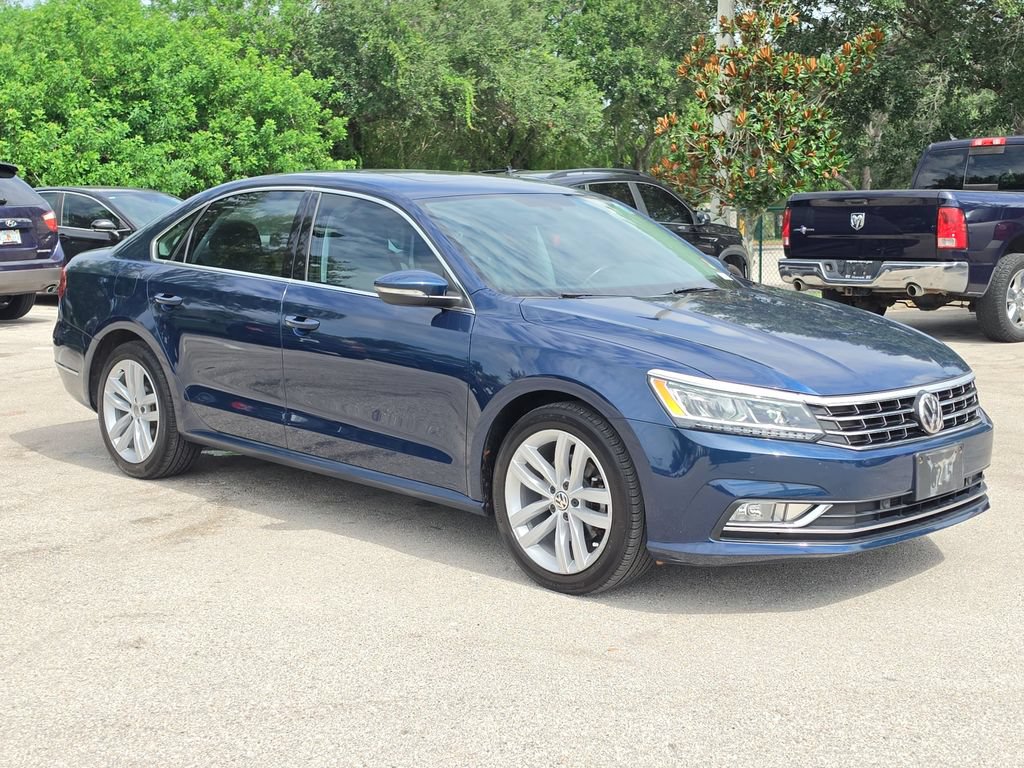 Used 2018 Volkswagen Passat 2.0T SE FWD image 3