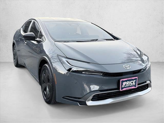 Used 2026 Toyota Prius Plug-In Hybrid FWD video 3