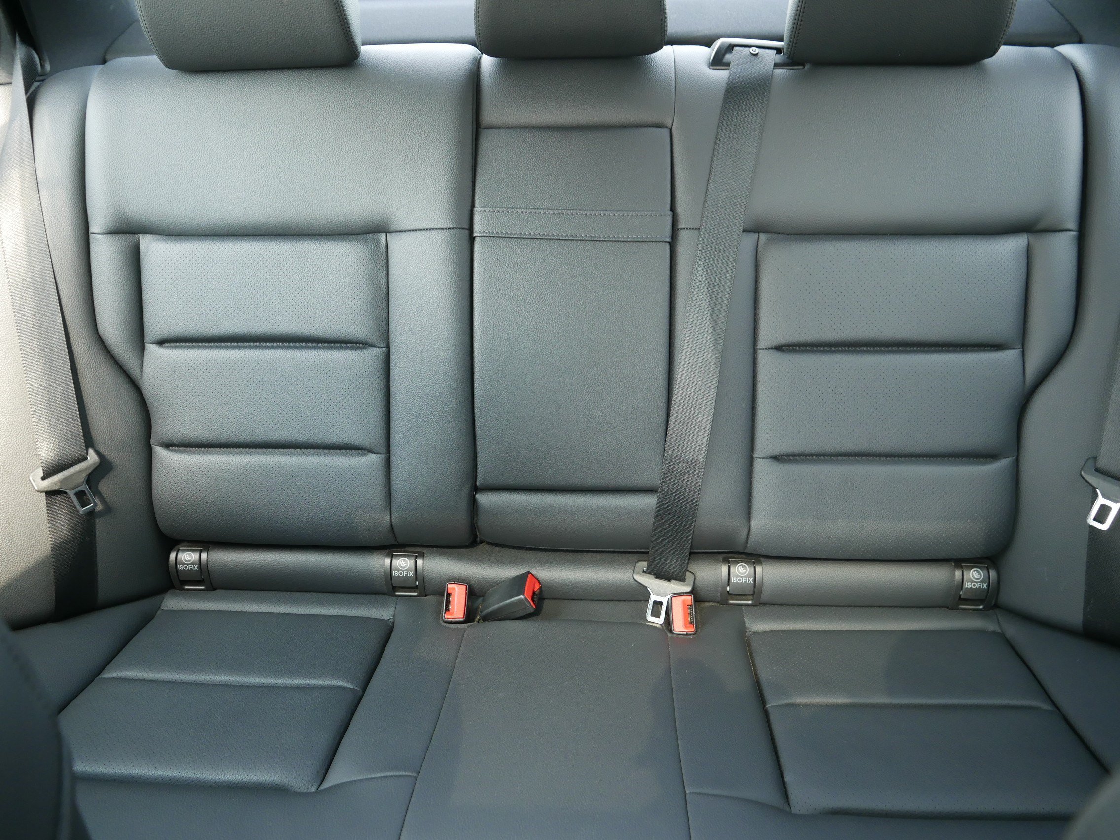 Used 2013 Mercedes-Benz E 350 4MATIC Sedan image 13