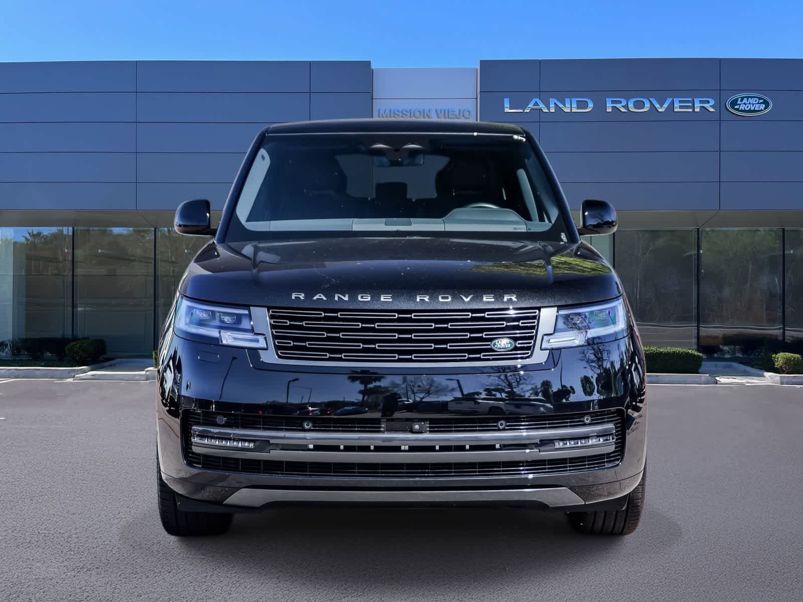 New 2026 Land Rover Range Rover Long Wheelbase SE image 2