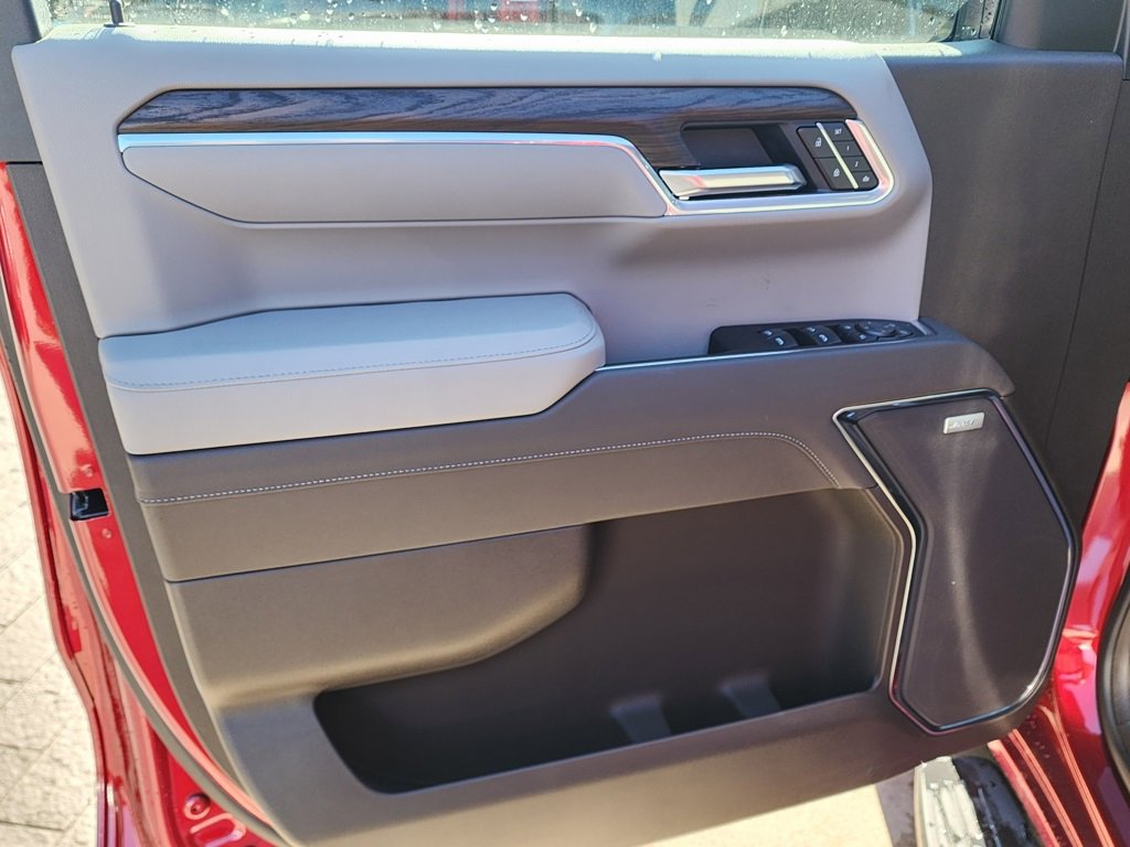 New 2026 GMC Sierra 1500 SLT w/ SLT Premium Plus Package image 14