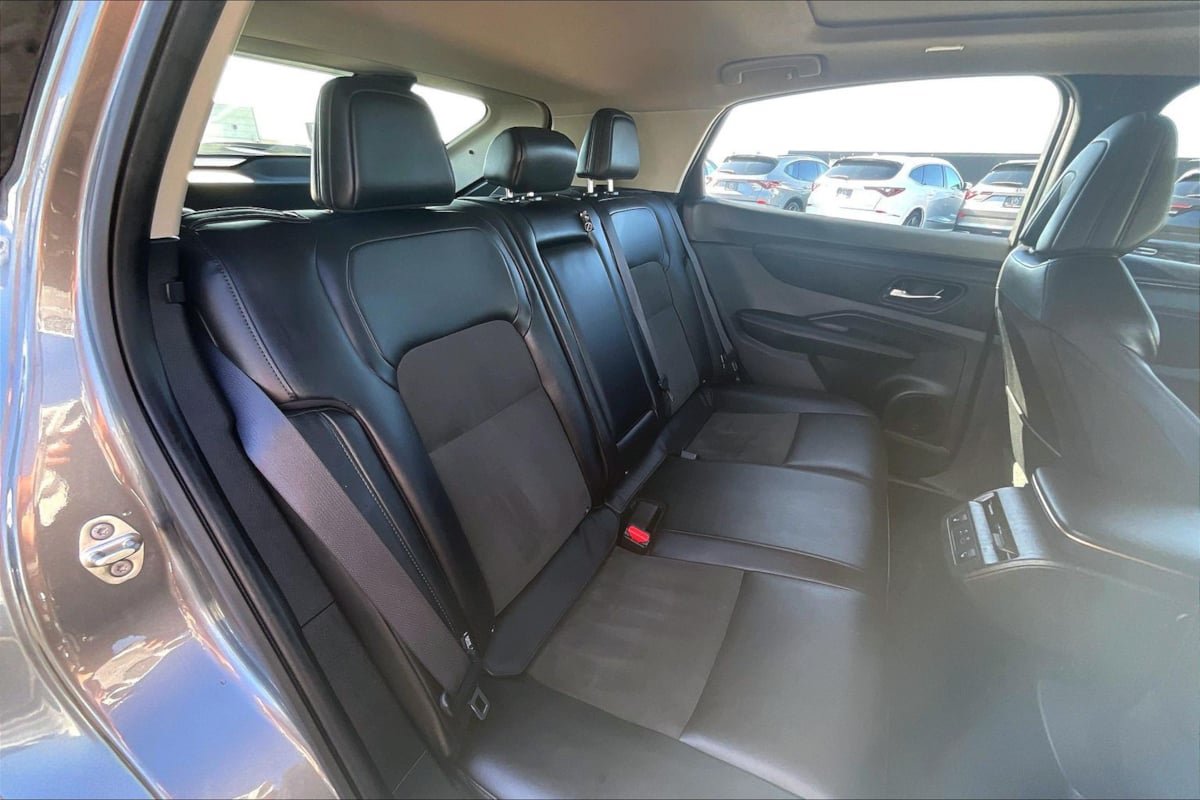 Used 2024 Nissan Ariya FWD image 24