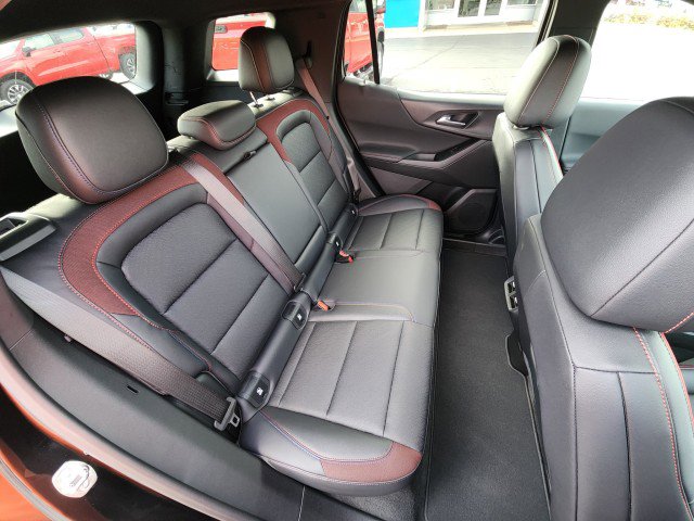 Used 2025 Chevrolet Equinox RS w/ Safety and Technology Package image 16