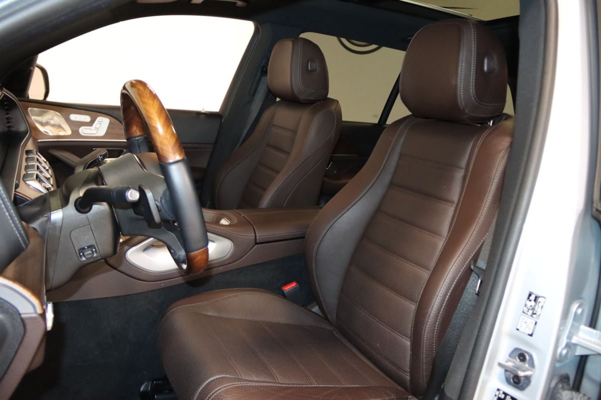 Used 2023 Mercedes-Benz GLS 450 4MATIC image 39