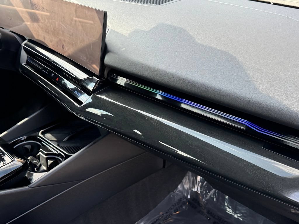 Certified 2024 BMW 530i xDrive AWD/4WD image 28