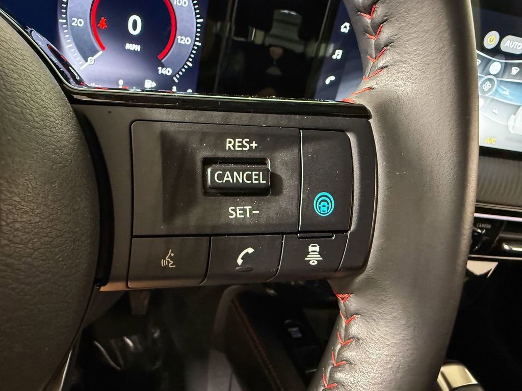 Certified 2025 Nissan Kicks SR image 33