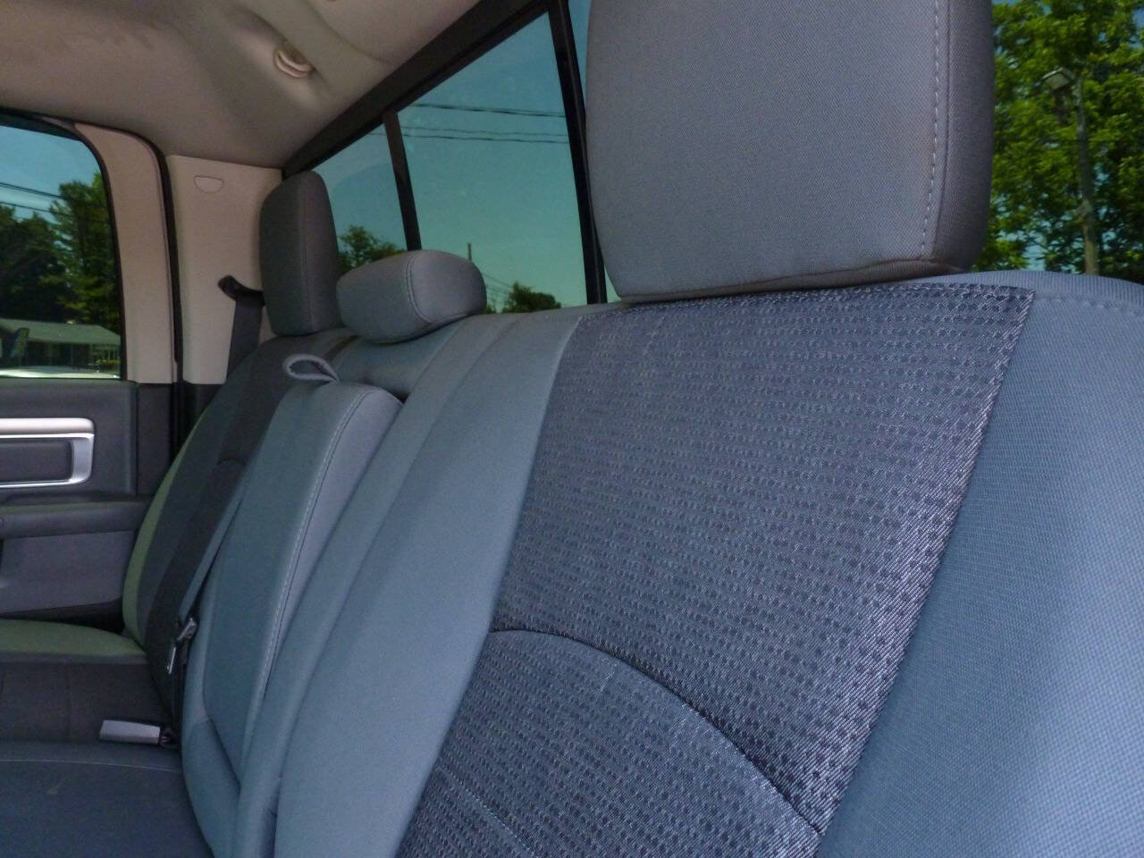 Used 2014 RAM 2500 Outdoorsman AWD/4WD image 32