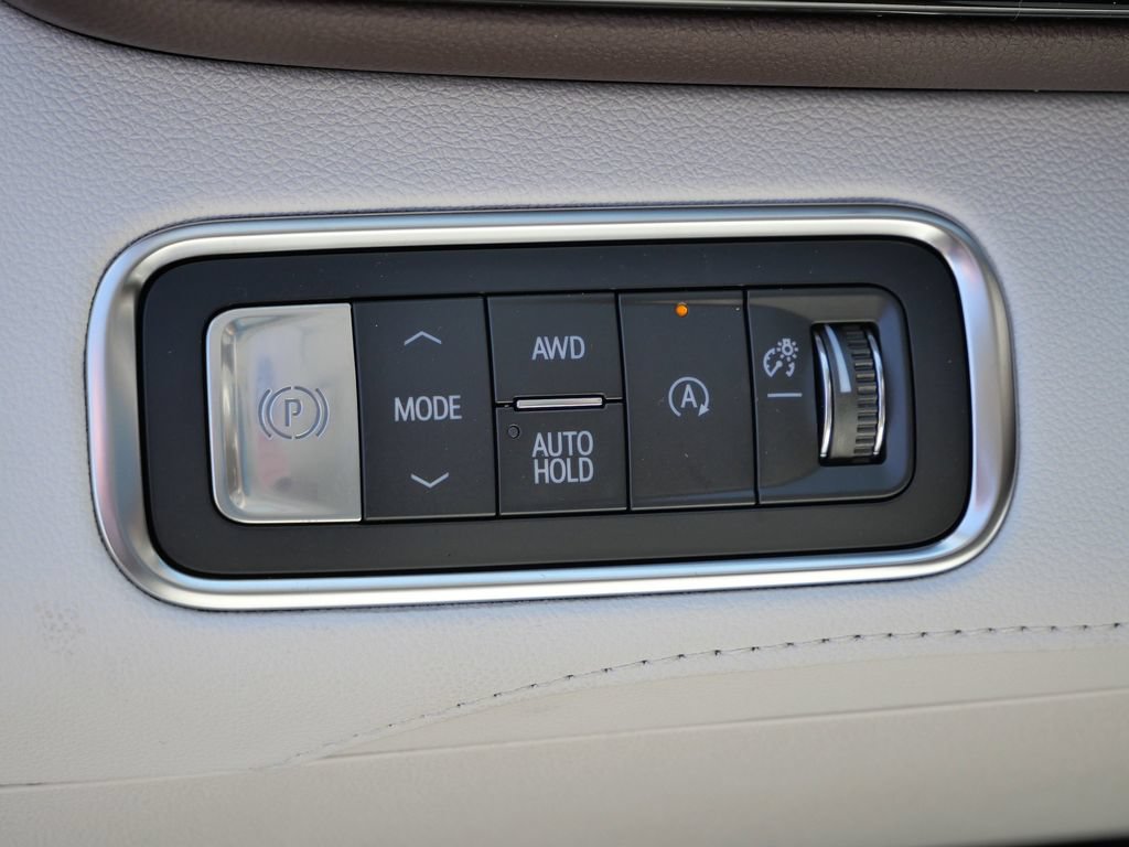 New 2026 Buick Enclave Avenir w/ Super Cruise Package AWD/4WD image 47