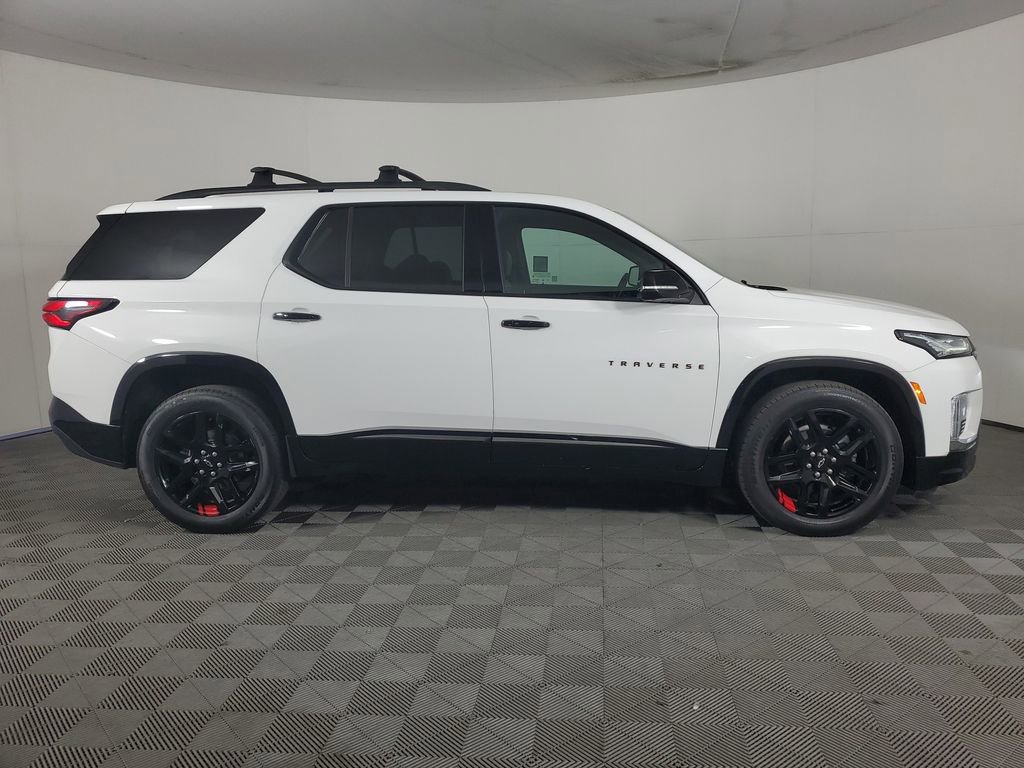 Used 2023 Chevrolet Traverse Premier w/ Redline Edition image 3