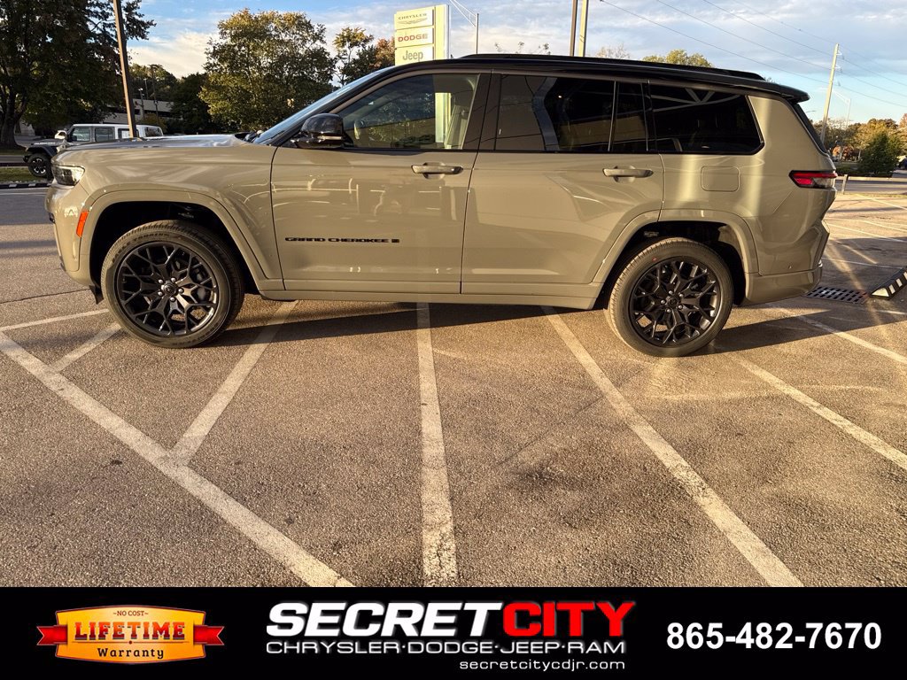 New 2027 Jeep Grand Cherokee L Summit AWD/4WD image 4