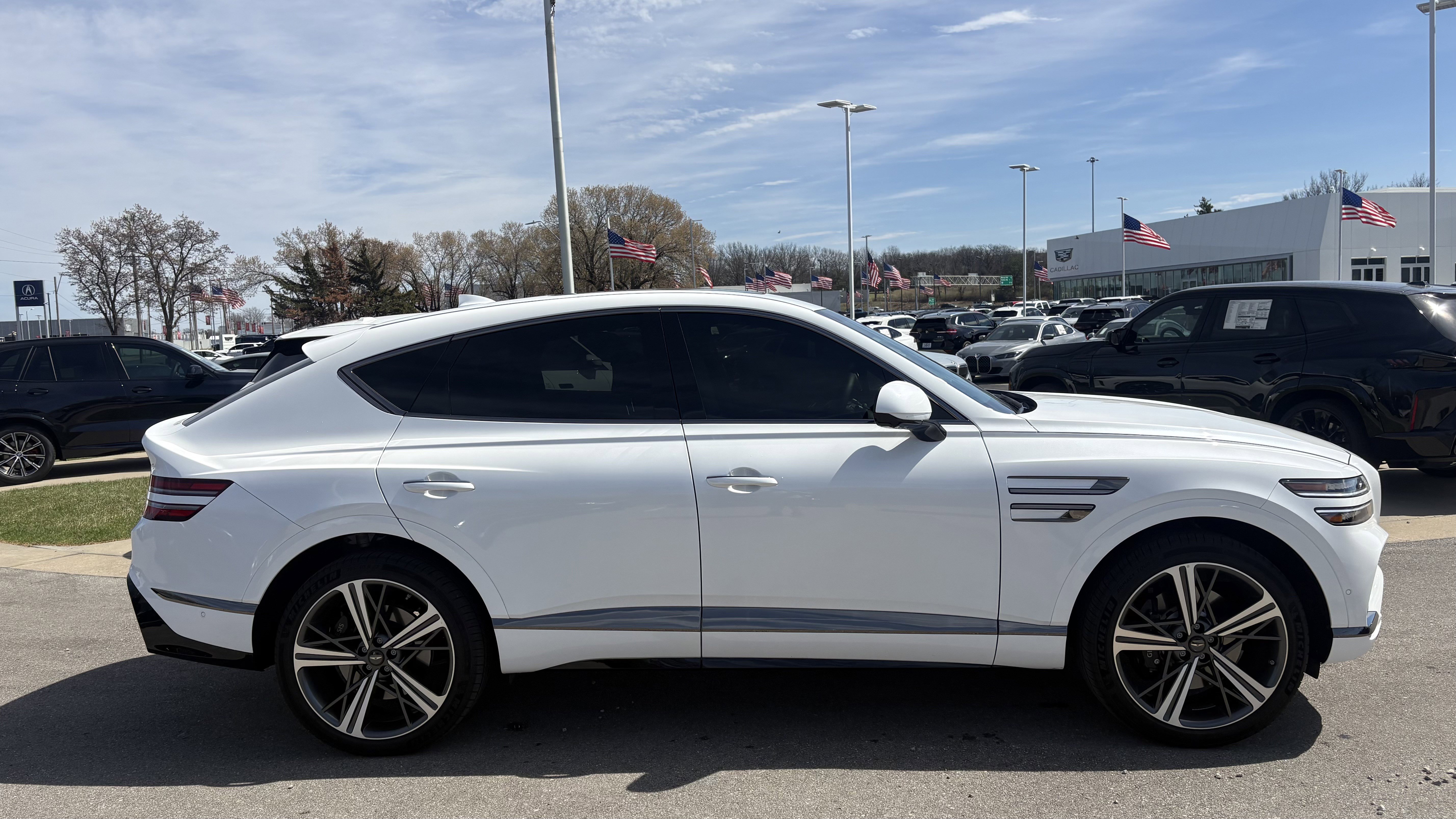 Used 2025 Genesis GV80 3.5T e-SC AWD/4WD image 11