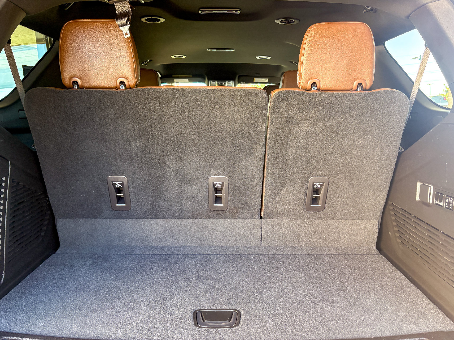 Used 2021 Chevrolet Tahoe High Country RWD image 37