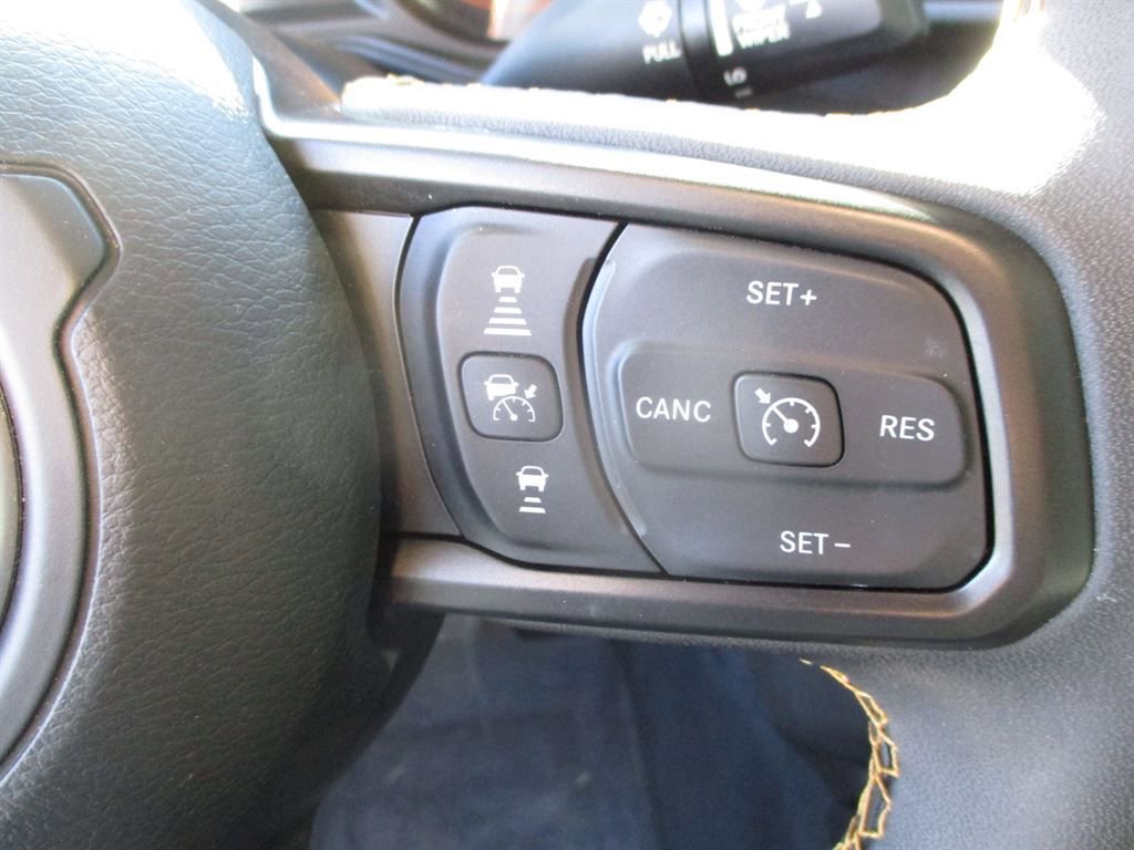 Used 2024 Jeep Gladiator Sport image 15