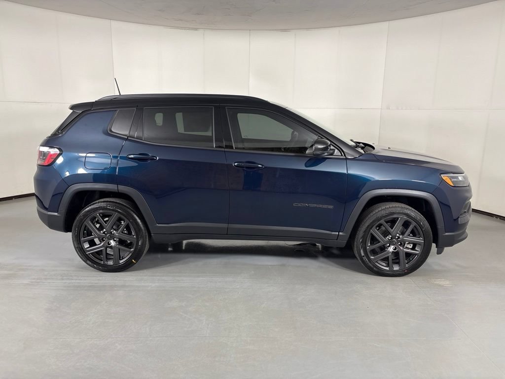 New 2026 Jeep Compass Limited w/ Sun, Sound & Navigation Group AWD/4WD image 9