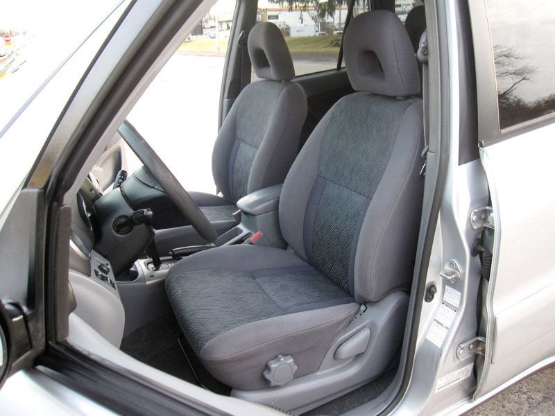 Used 2003 Toyota RAV4 4WD image 19