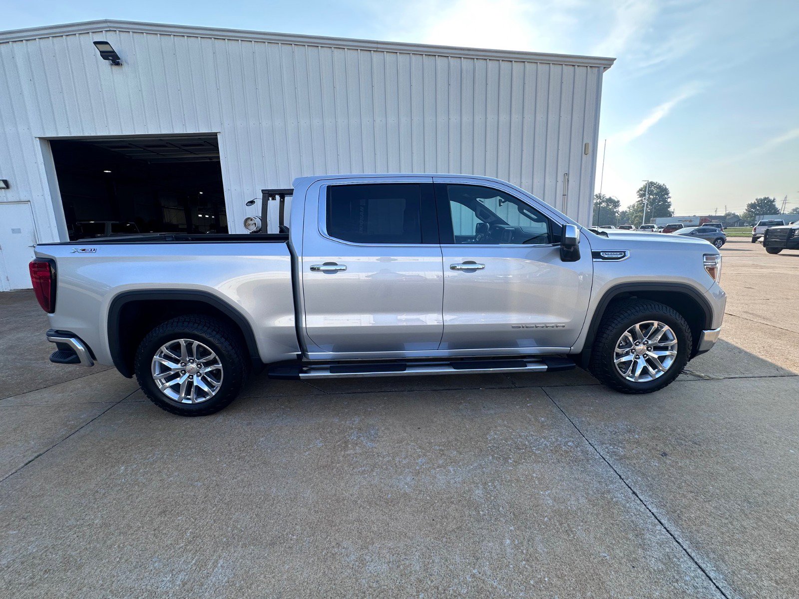 Used 2021 GMC Sierra 1500 SLT image 26