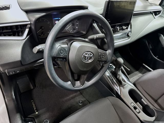Used 2025 Toyota Corolla LE image 16