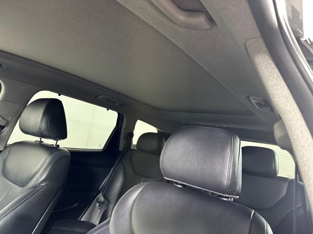 Used 2019 Hyundai Santa Fe Limited image 12