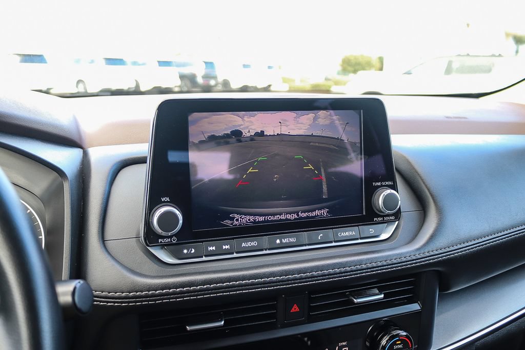Used 2023 Nissan Rogue SV FWD image 23
