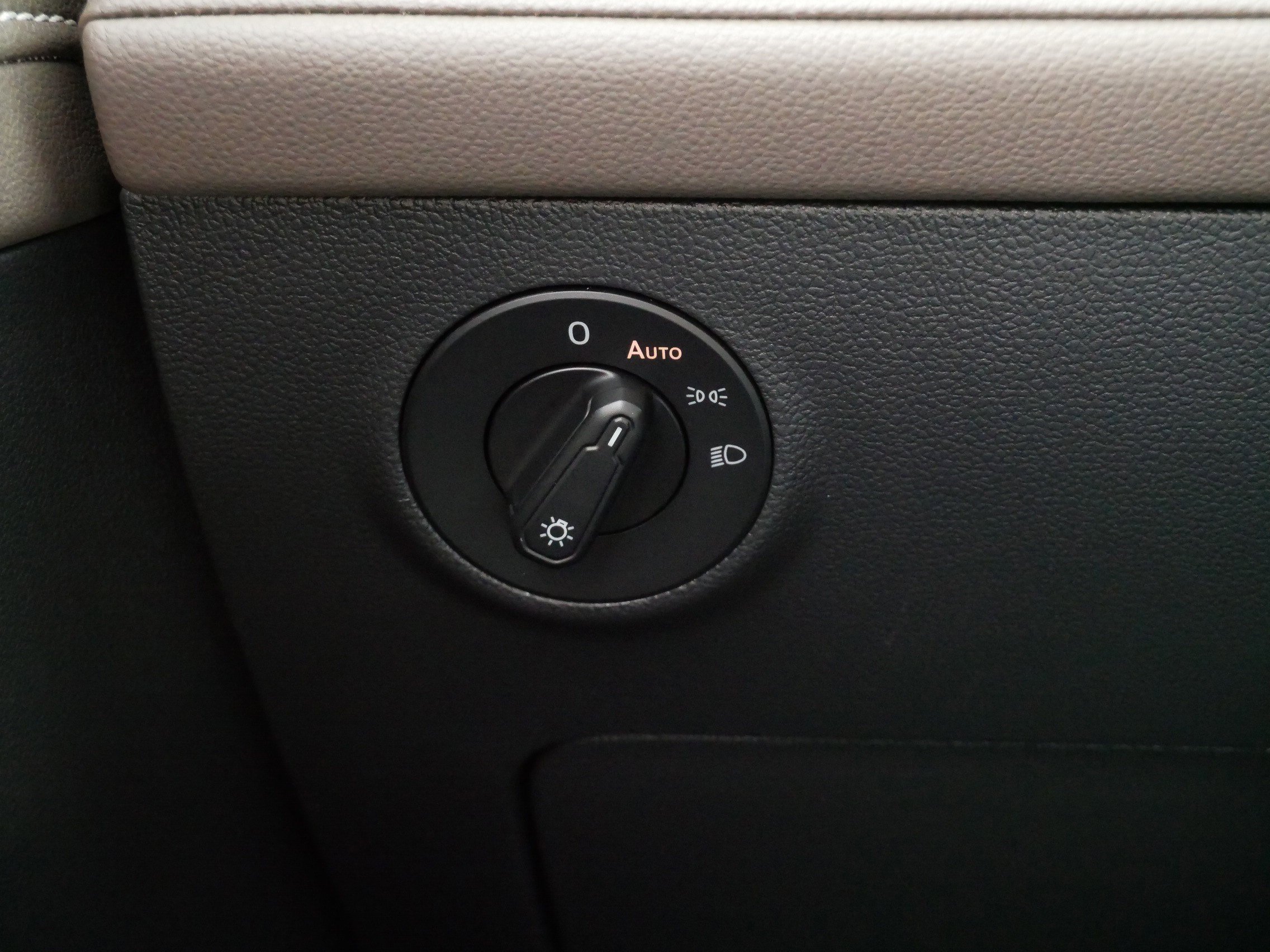 Certified 2023 Volkswagen Taos SEL AWD/4WD image 27