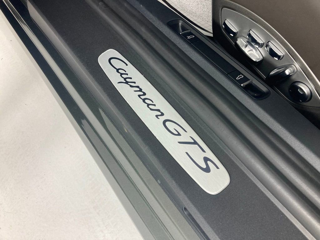 Certified 2025 Porsche 718 Cayman GTS image 6