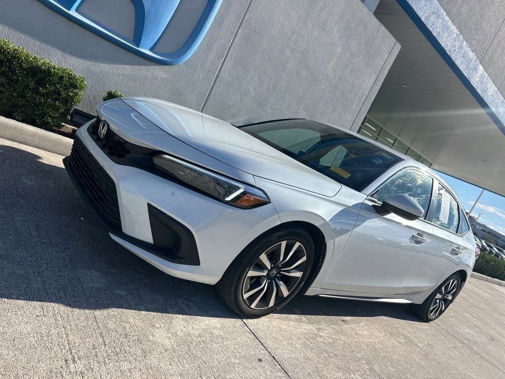 Used 2024 Honda Civic EX-L image 4