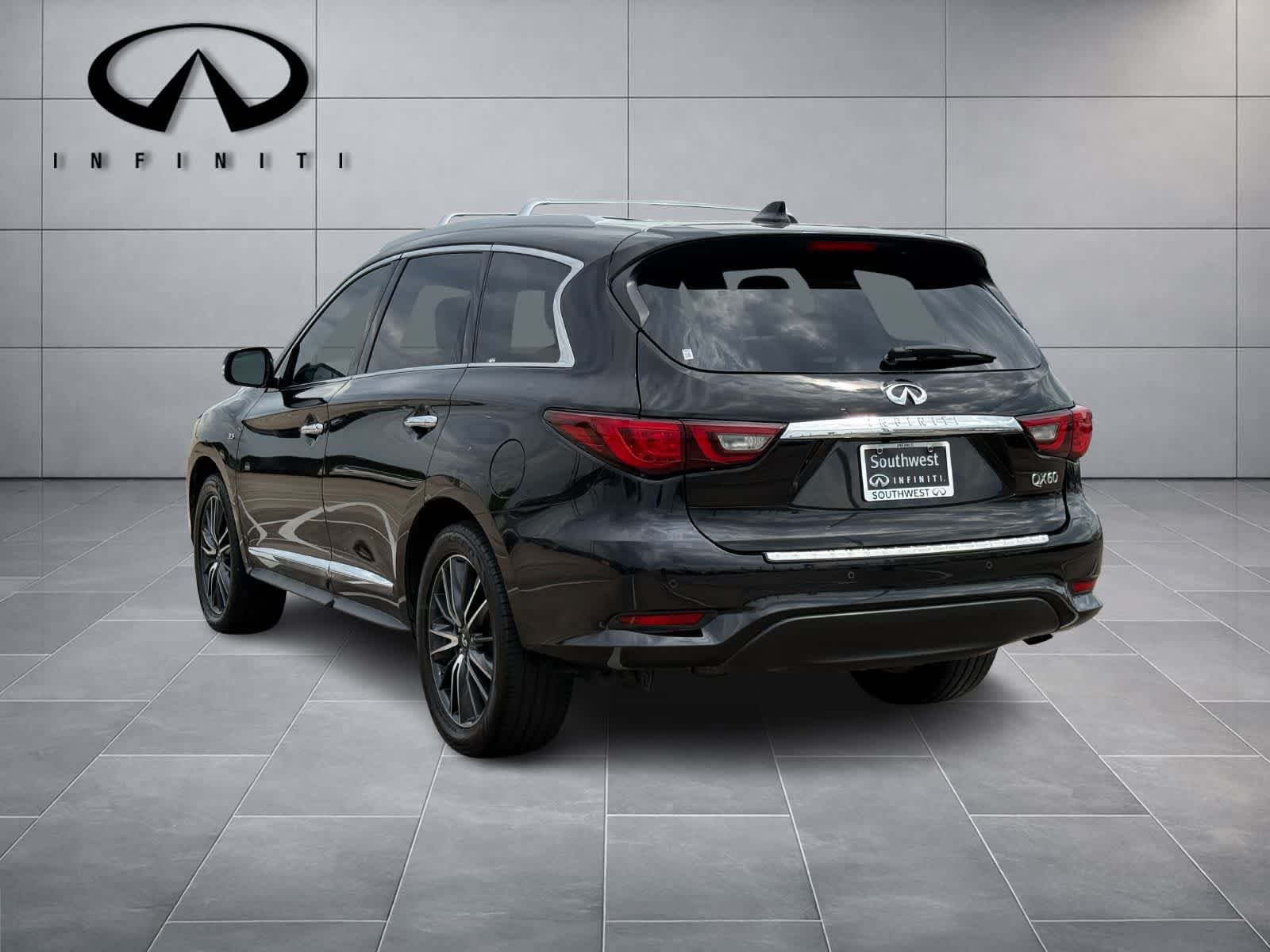 Used 2019 INFINITI QX60 Luxe w/ Sensory Package FWD image 5