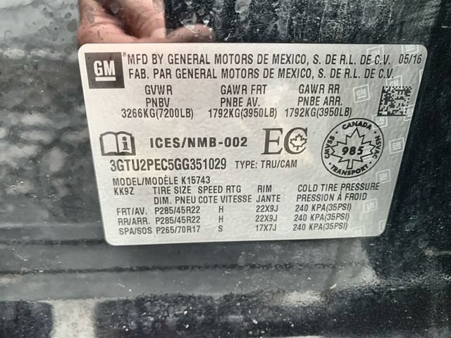 Used 2016 GMC Sierra 1500 Denali w/ Enhanced Driver Alert Package AWD/4WD image 33