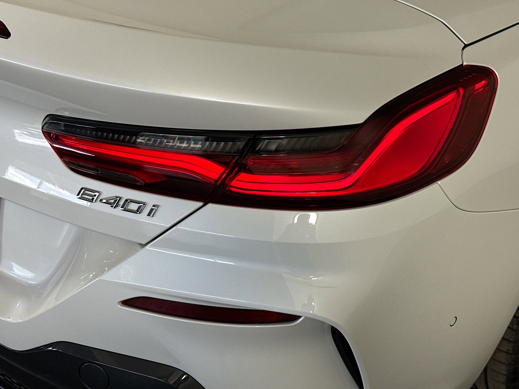 Used 2023 BMW 840i Convertible w/ Comfort Seating Package image 32