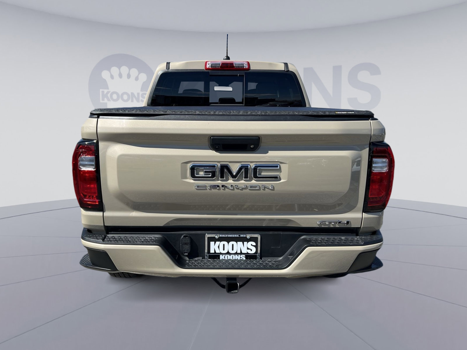 Used 2023 GMC Canyon AT4 image 5