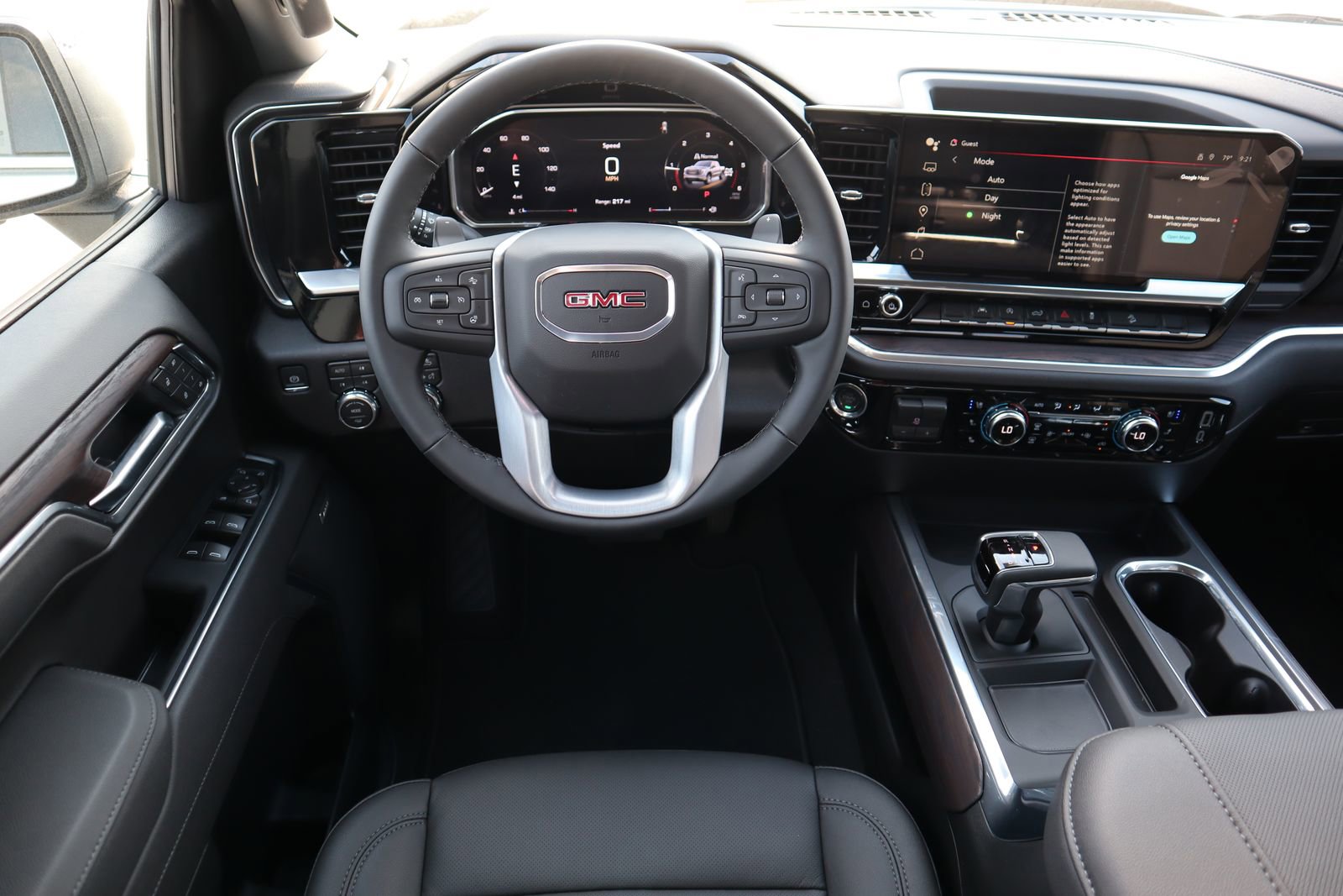 New 2026 GMC Sierra 1500 SLT image 8