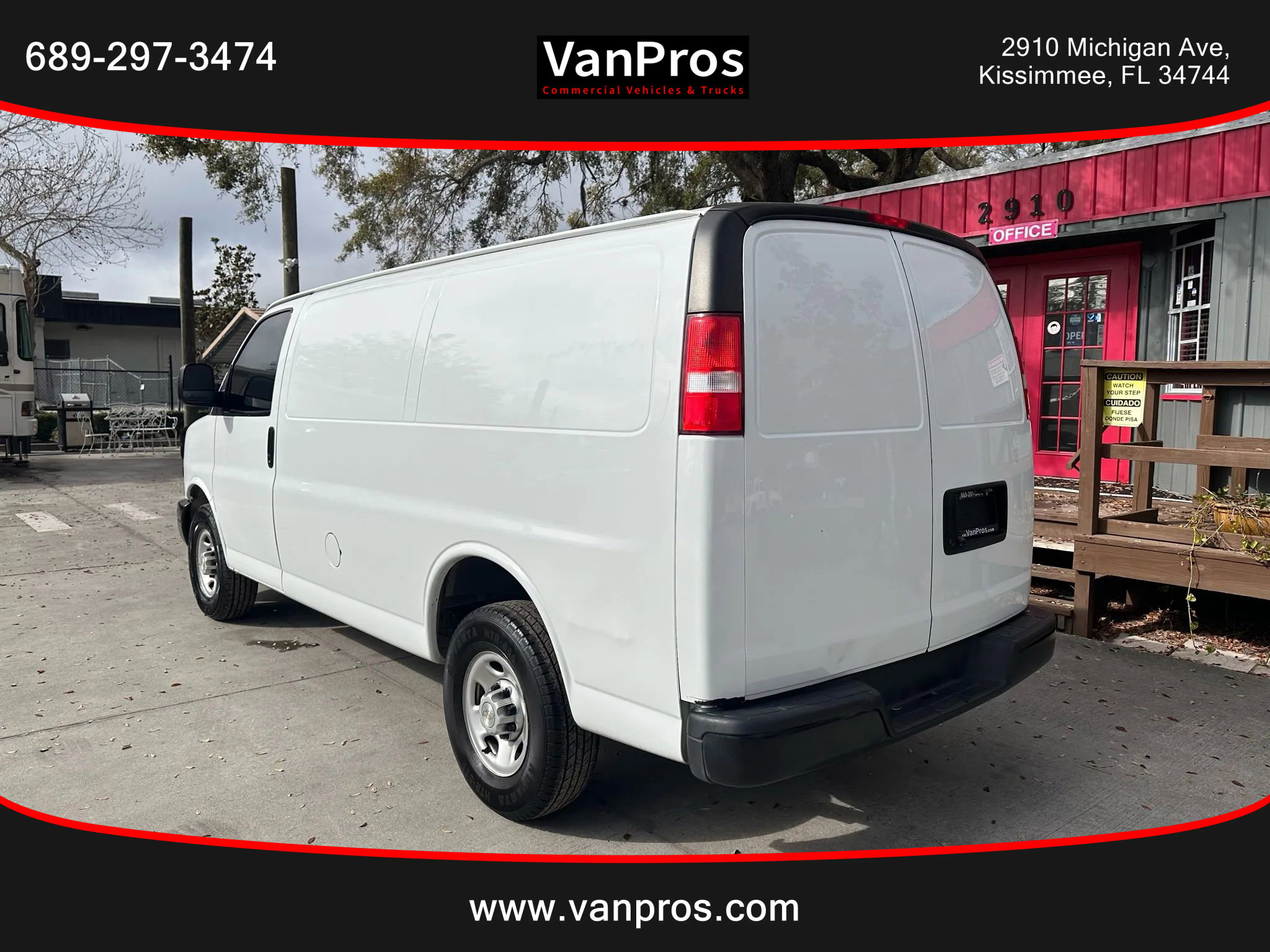 Used 2021 Chevrolet Express 2500 w/ Driver Convenience Package image 4