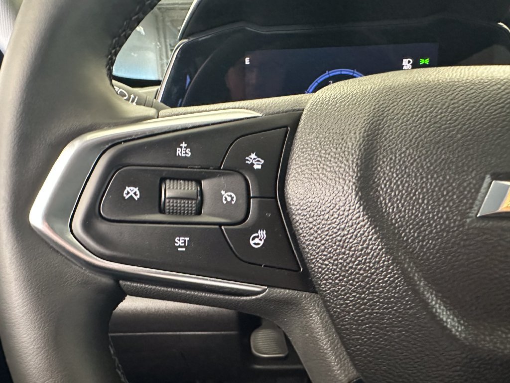 Used 2026 Chevrolet Trax LT w/ LT Convenience Package FWD image 13