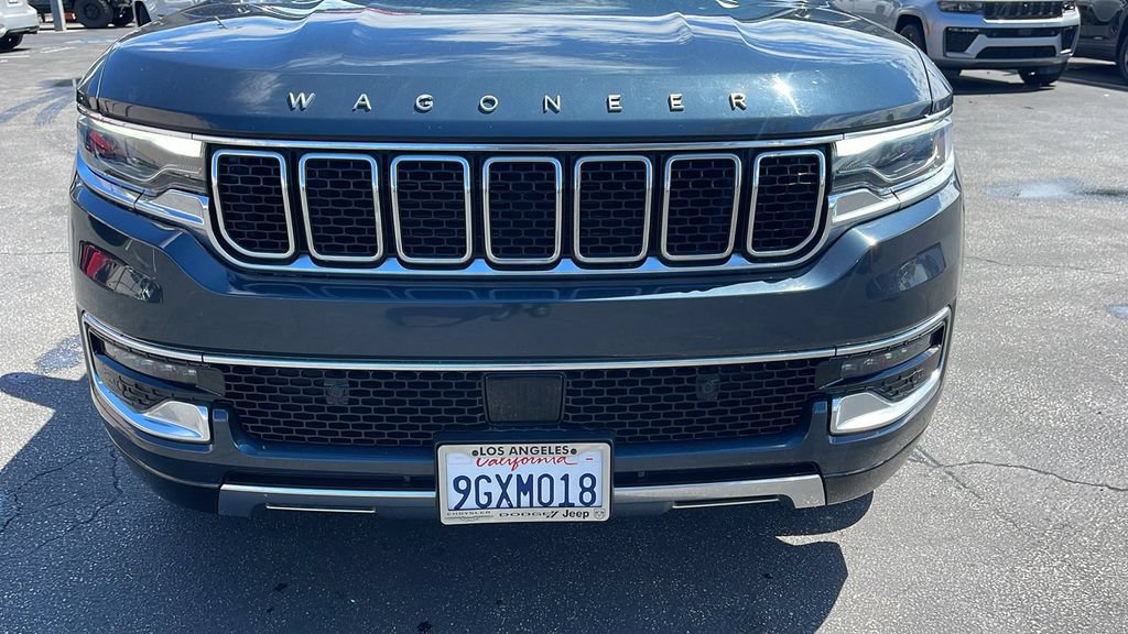 Used 2023 Jeep Wagoneer Series III w/ Premium Group I AWD/4WD image 10