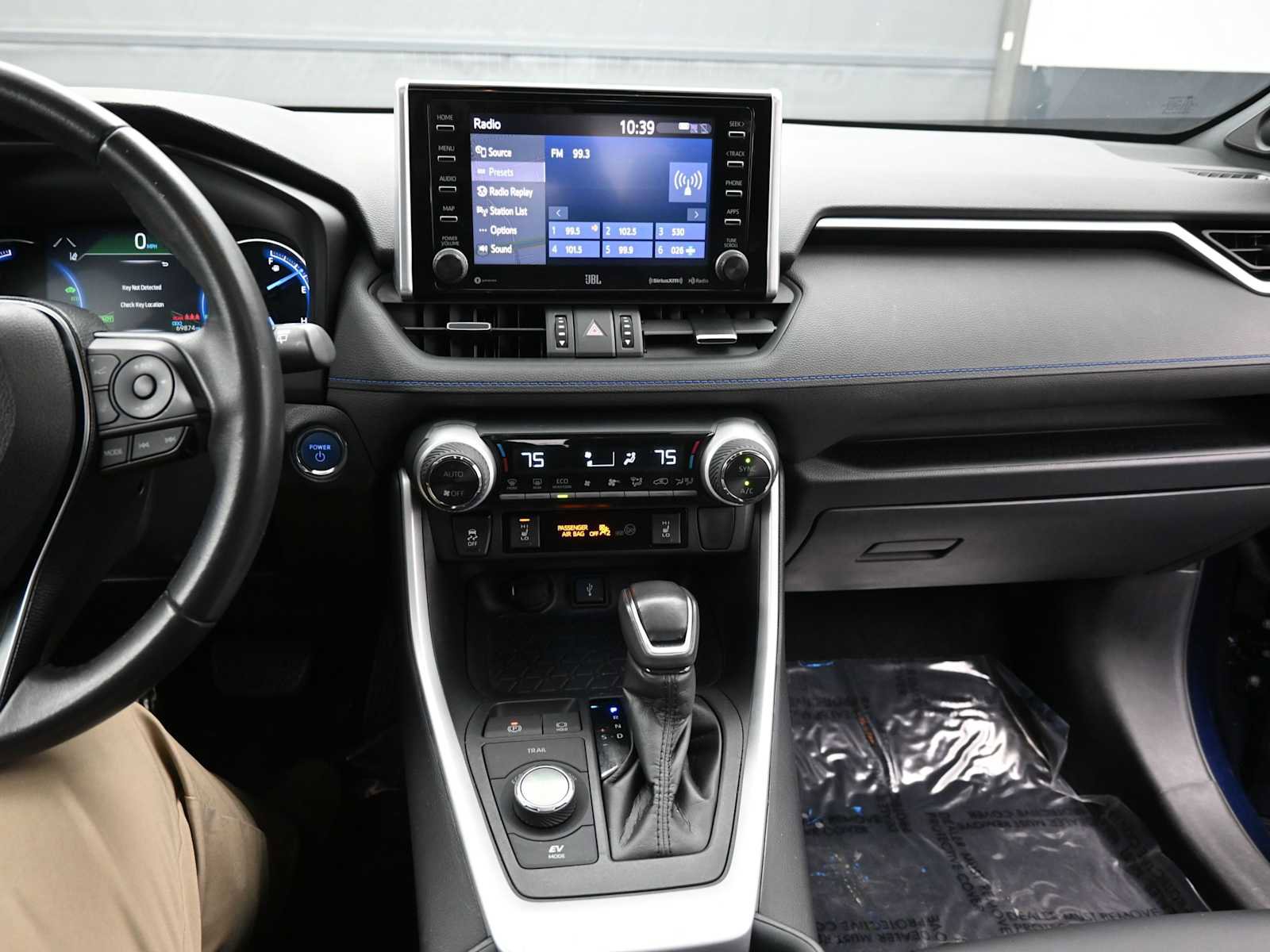 Used 2020 Toyota RAV4 XSE image 12