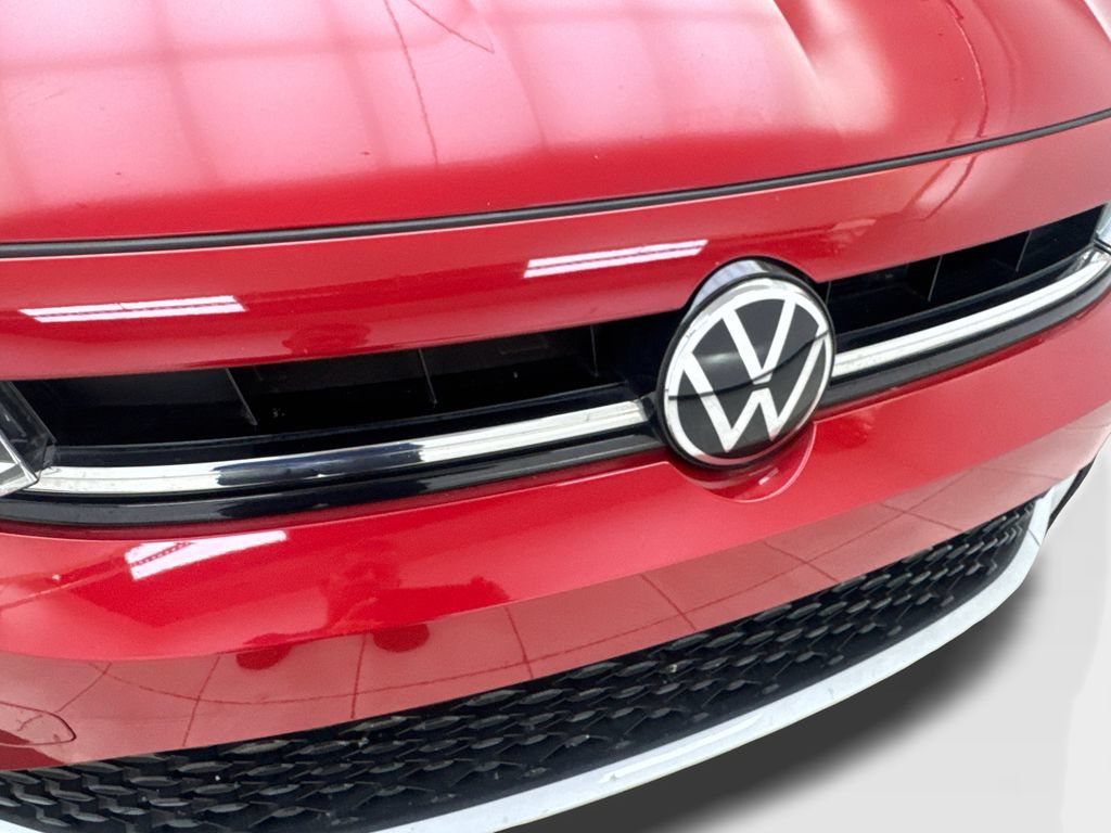 Used 2025 Volkswagen Jetta SE FWD image 25