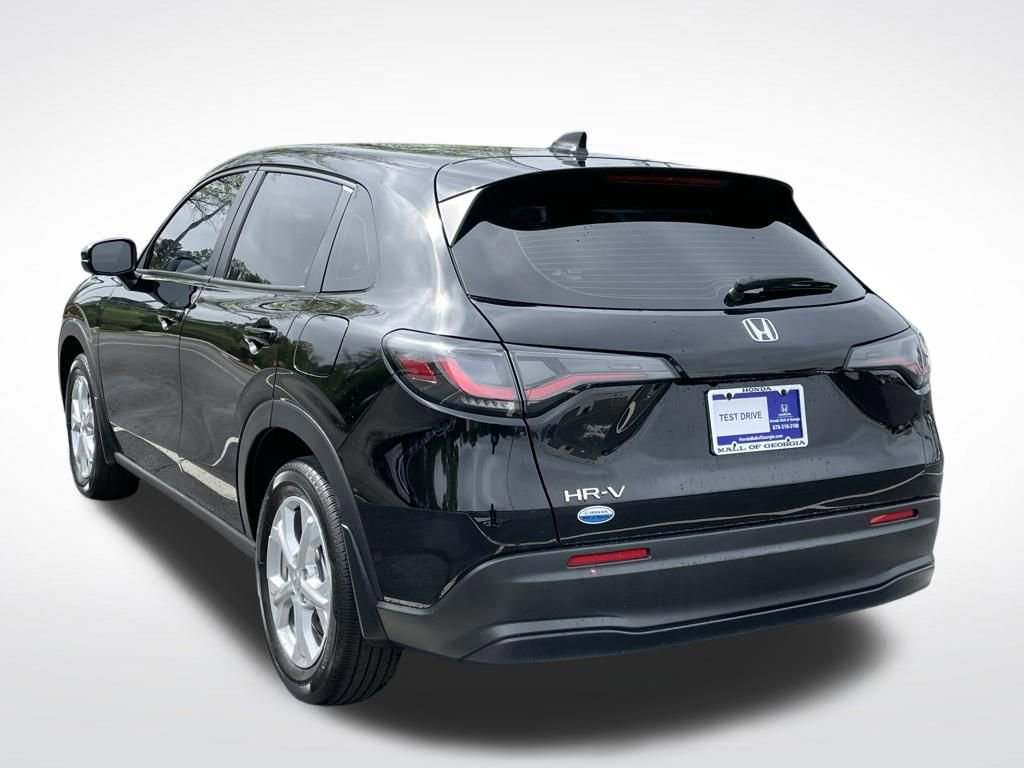 Certified 2025 Honda HR-V LX image 4