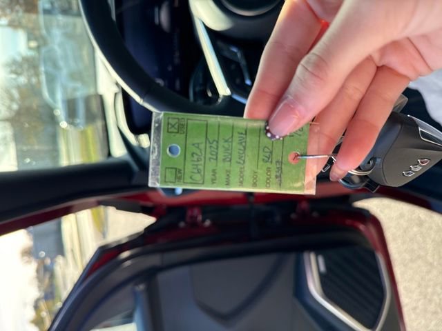 Used 2025 Buick Enclave Preferred image 20