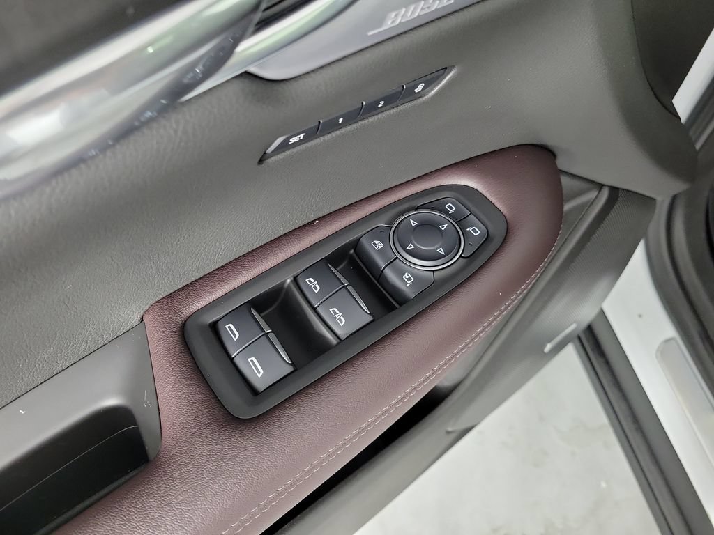 Certified 2024 Cadillac XT6 Premium Luxury w/ LPO, Floor Liner Package AWD/4WD image 23
