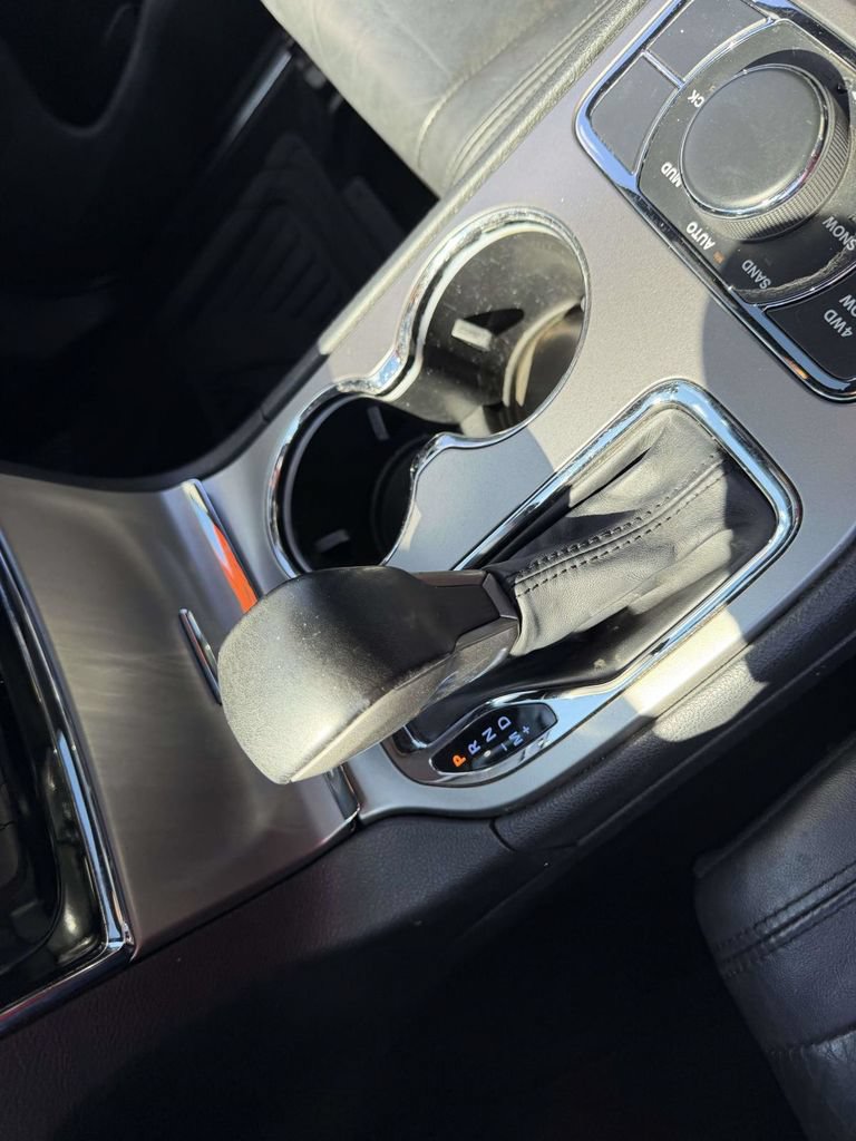 Used 2020 Jeep Grand Cherokee Limited AWD/4WD image 27