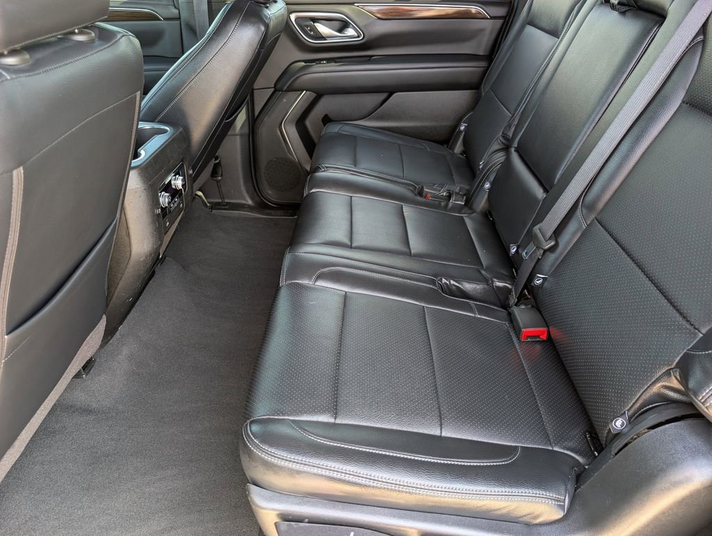 Used 2023 GMC Yukon XL SLE AWD/4WD image 18