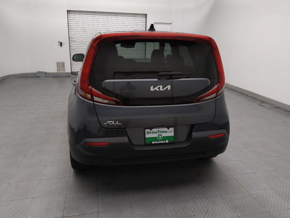 Used 2022 Kia Soul S FWD image 6