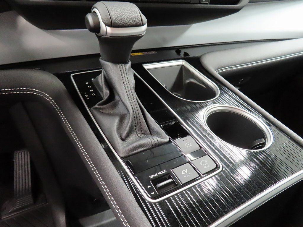 Used 2025 Toyota Sienna XSE image 49