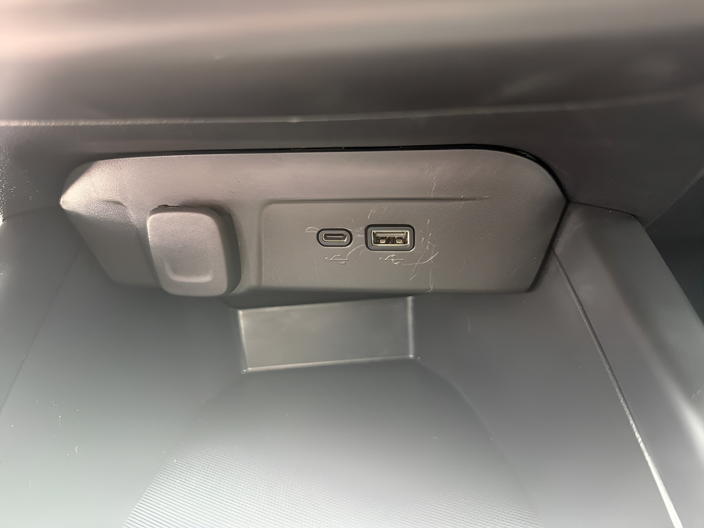 Used 2026 Chevrolet Trax LS w/ LS Convenience Package FWD image 41