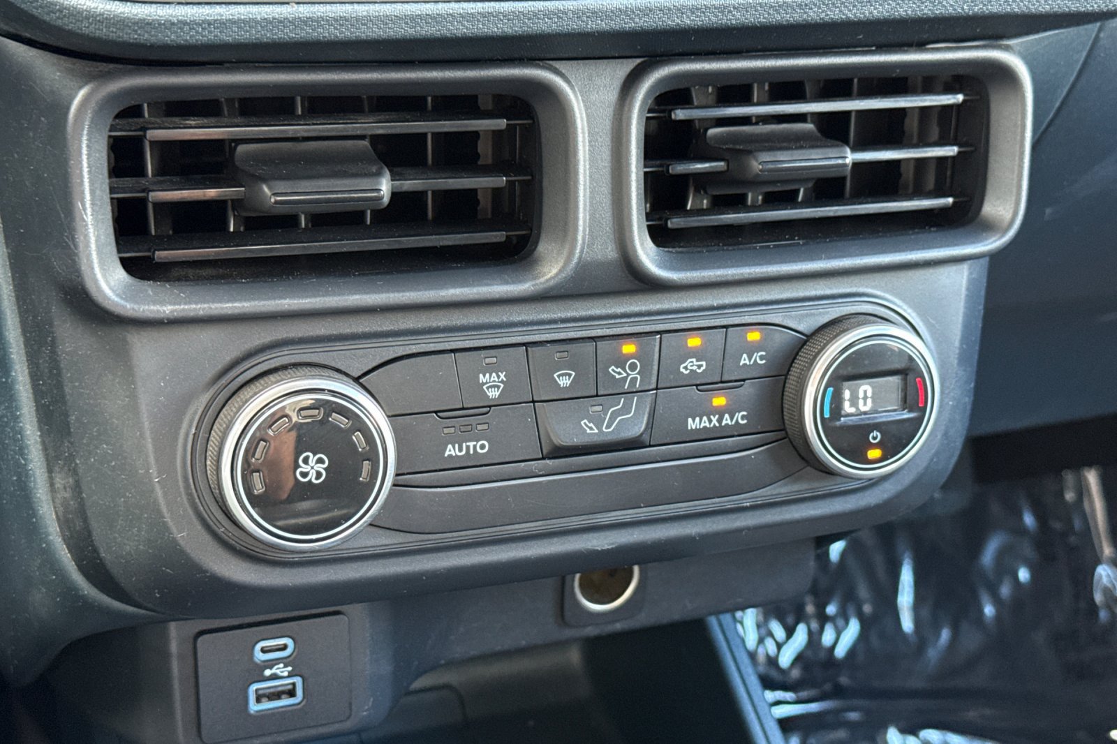 Used 2022 Ford Maverick AWD SuperCrew image 19