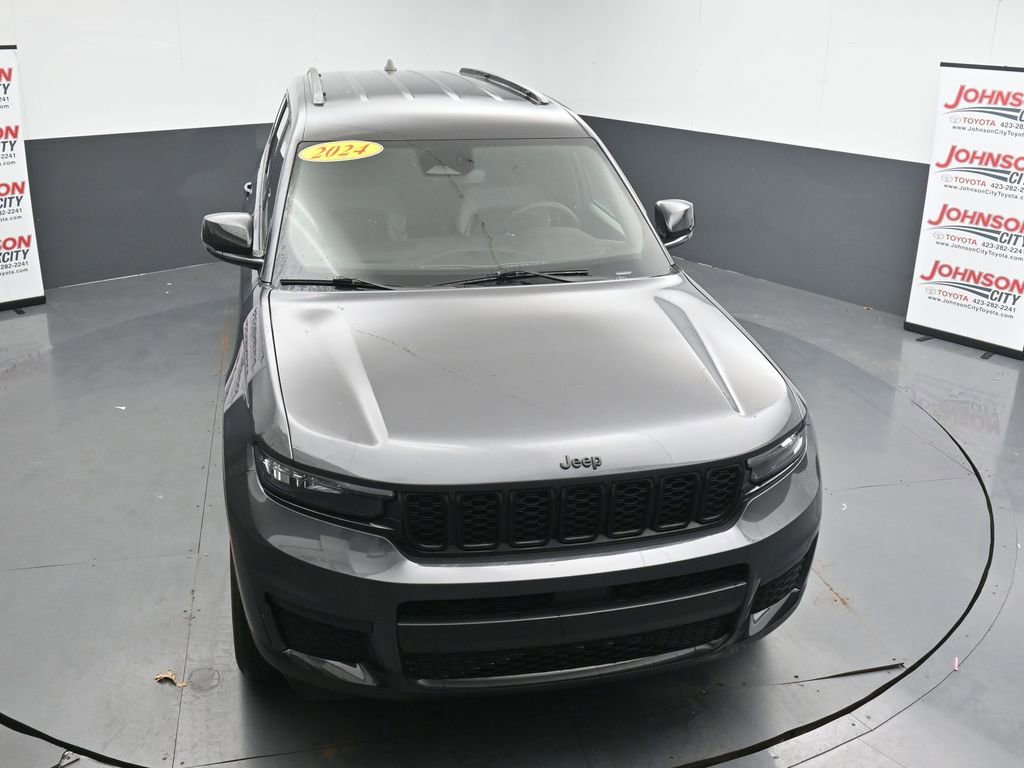 Used 2024 Jeep Grand Cherokee L Laredo AWD/4WD image 28