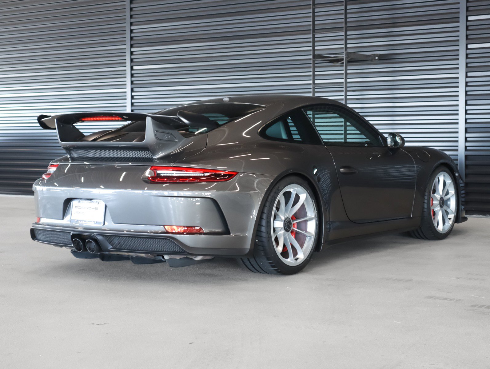 Used 2018 Porsche 911 GT3 RWD image 10