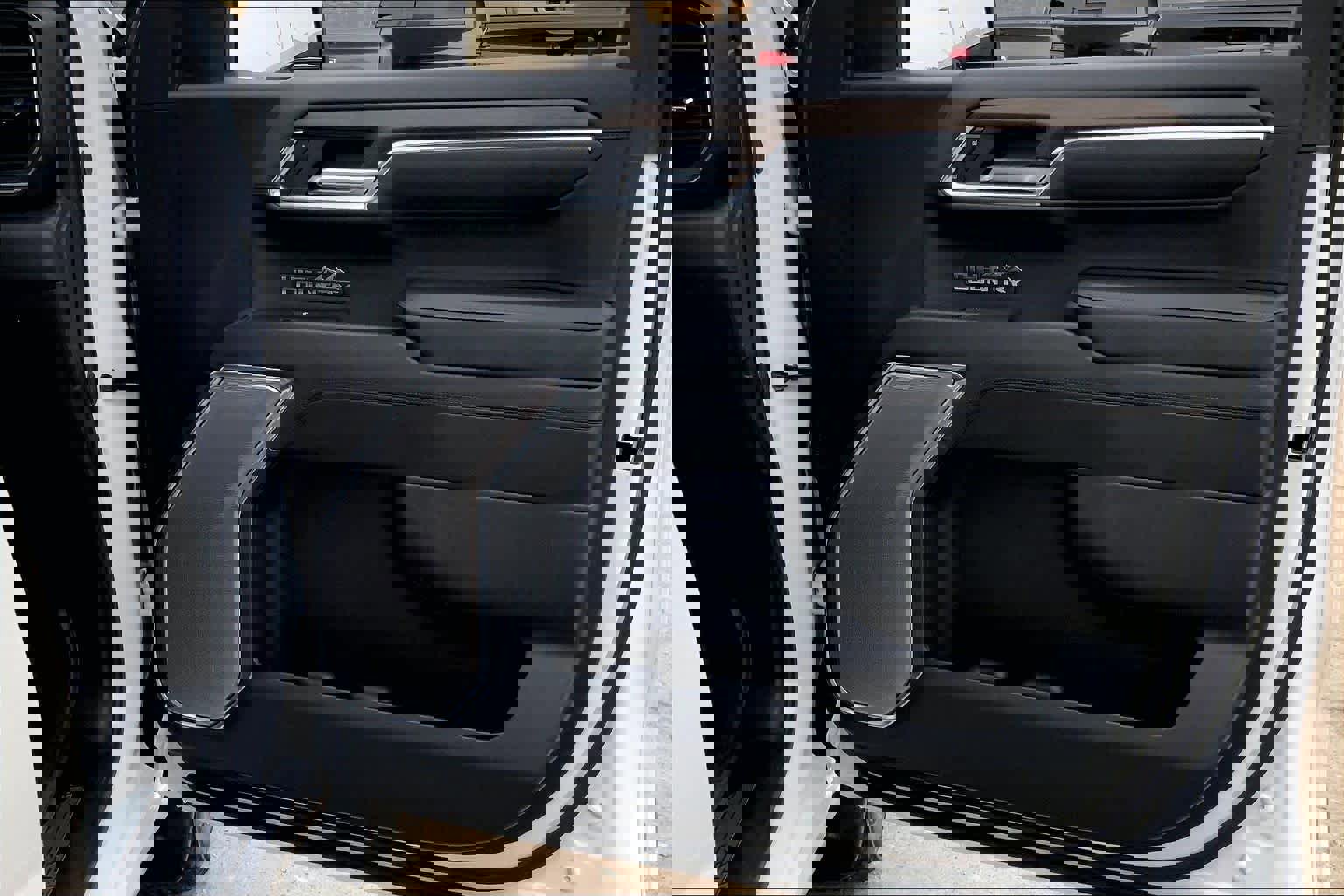 Certified 2025 Chevrolet Silverado 1500 High Country w/ High Country Premium Package image 22