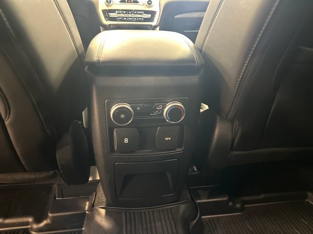 Used 2023 Ford Explorer XLT w/ Equipment Group 202A AWD/4WD image 28